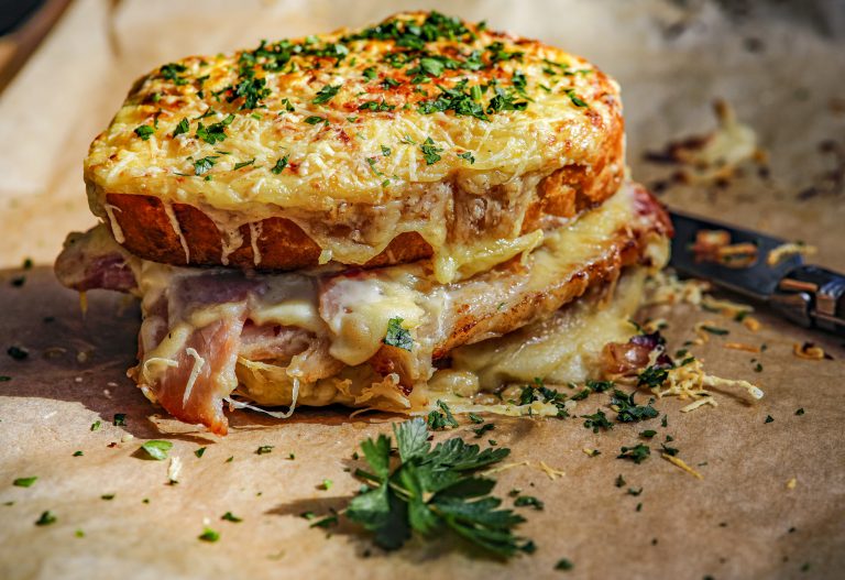 Klassisk Croque Monsieur – Fransk varm macka
